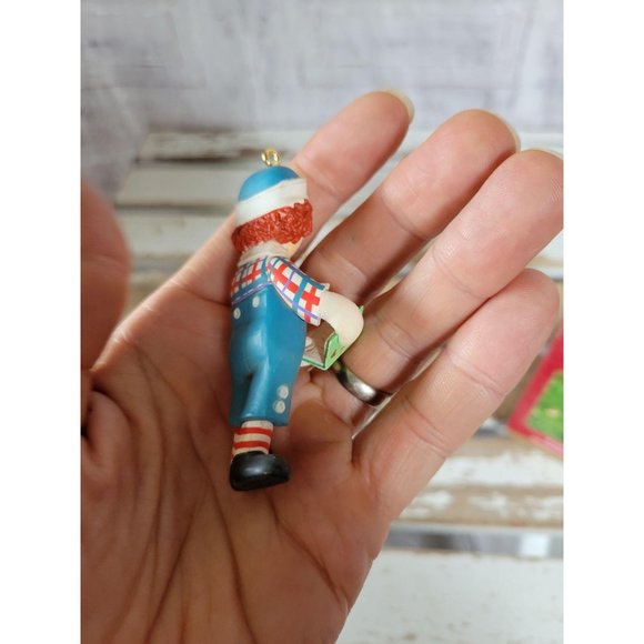 Hallmark raggedy Andy 2001 ornament Xmas holiday t - Picture 5 of 6